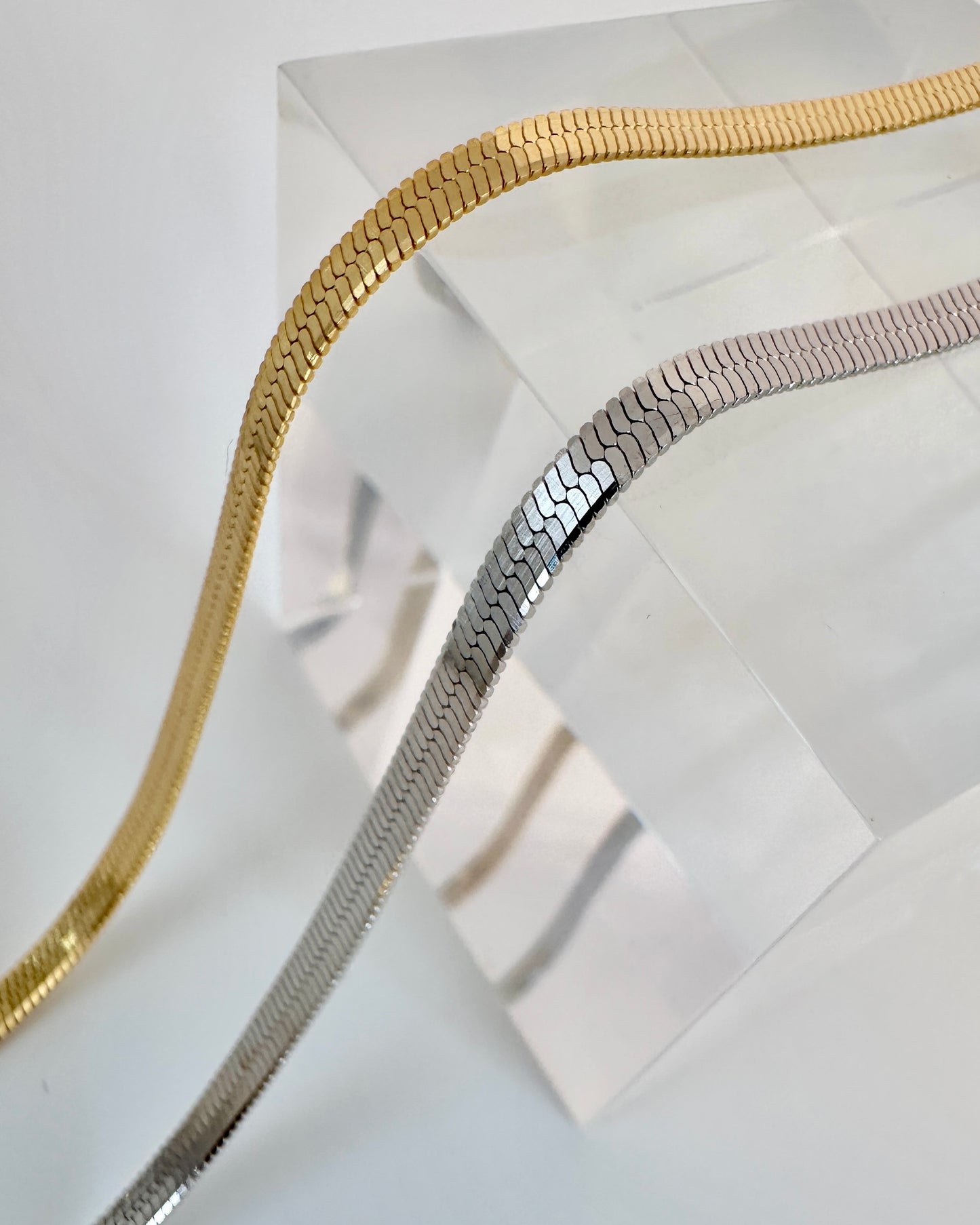Candella Flat Snake Necklace