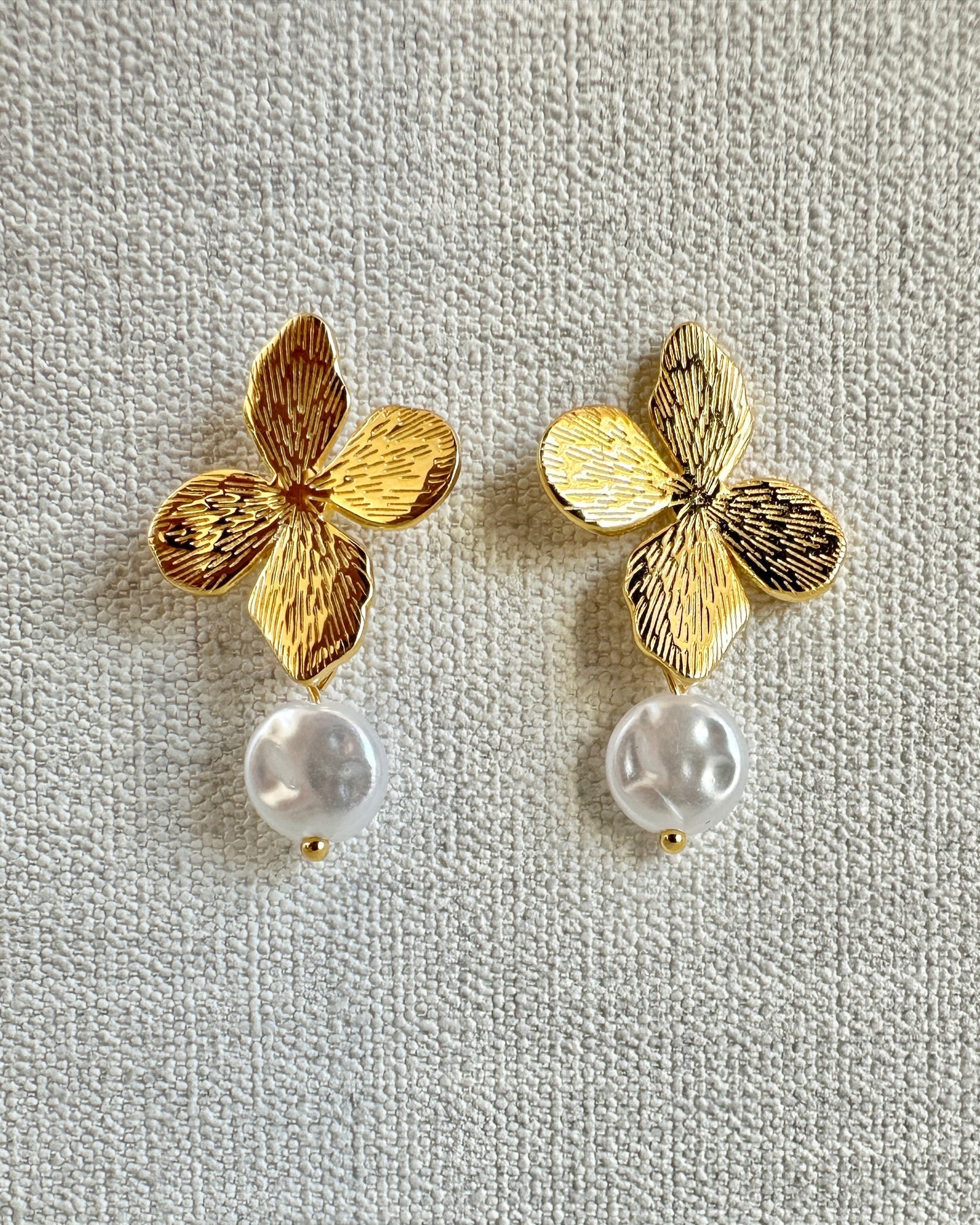 Candella Flower Clover Pearl Drop Earrings Gold