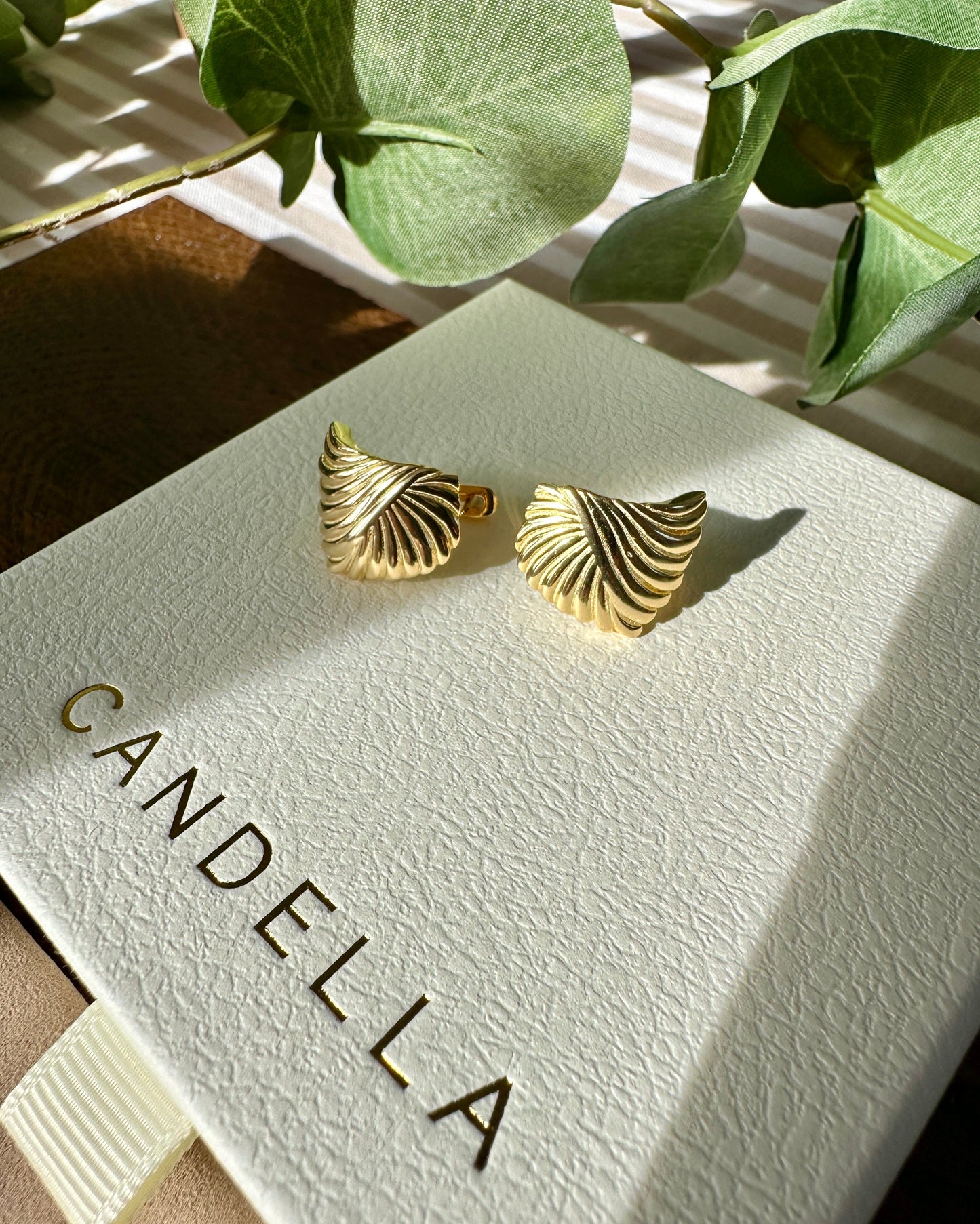 Candella Ripple Stud Statement Earrings Gold