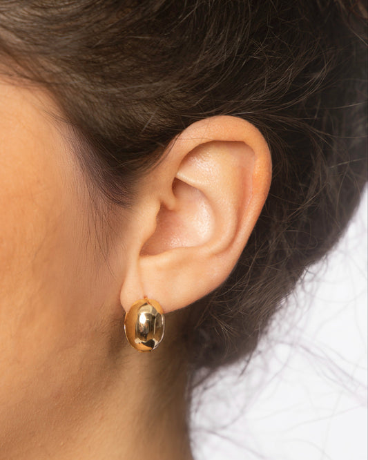 Candella Chunky Ball Huggie Earrings Gold M2