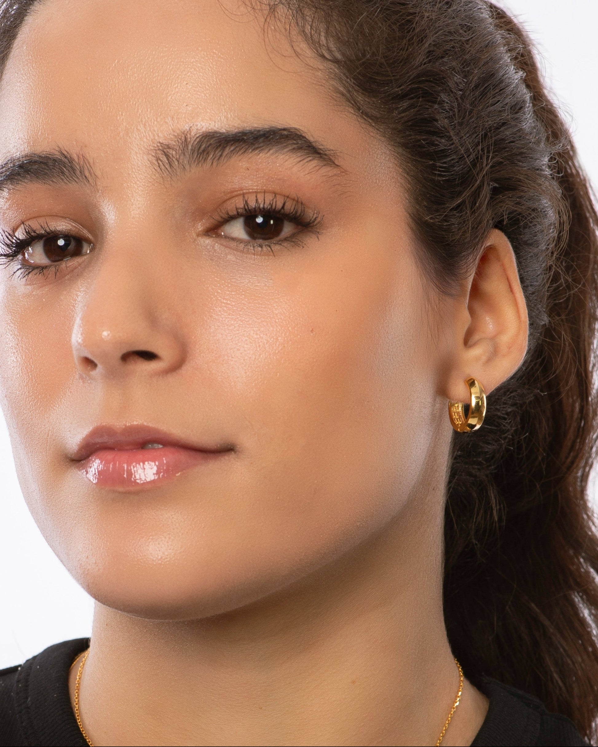 Candella Chunky Plain Hoop Earrings Gold
