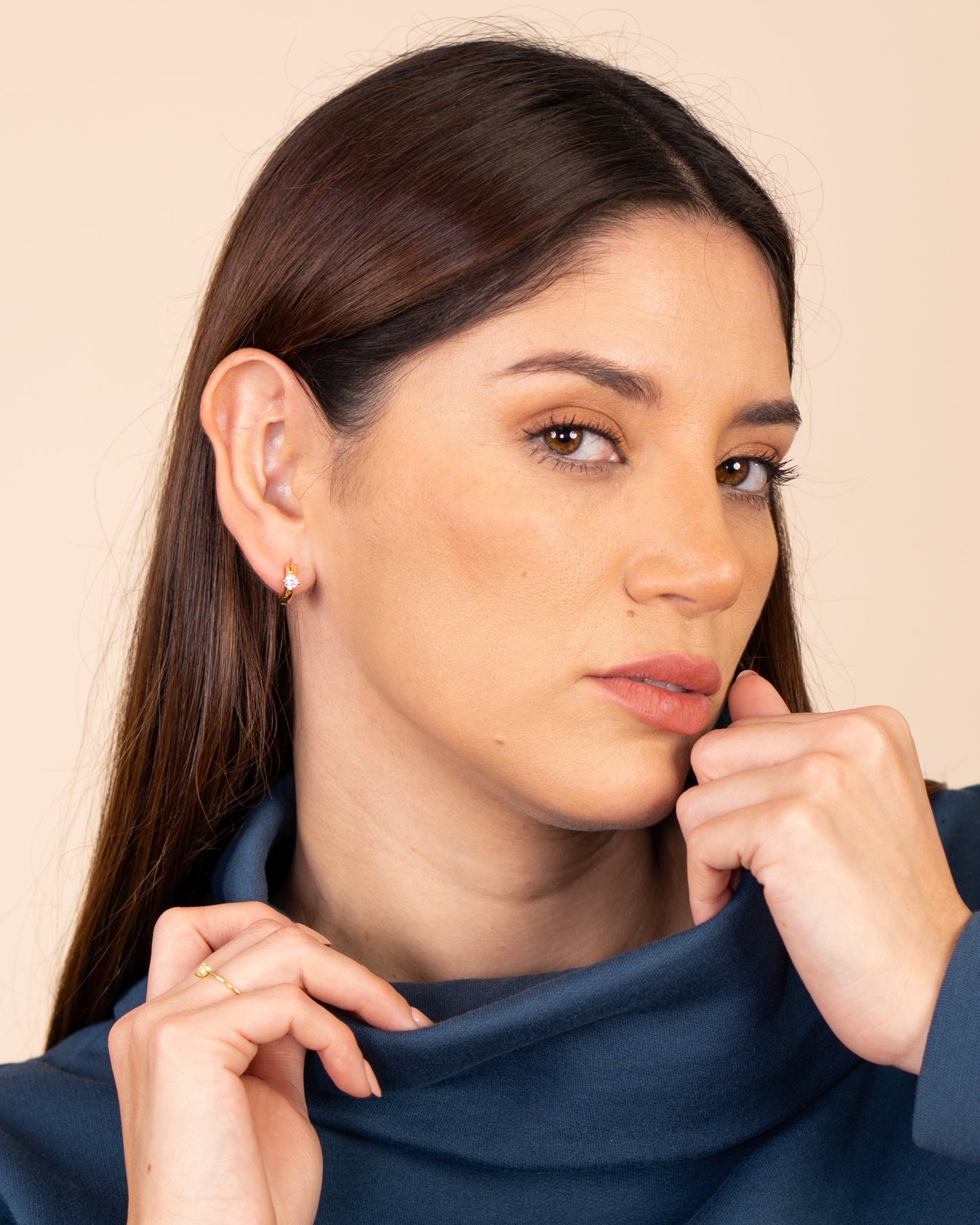 Candella Solitaire CZ Huggie Earrings Gold 